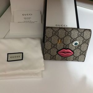 Gucci wallet